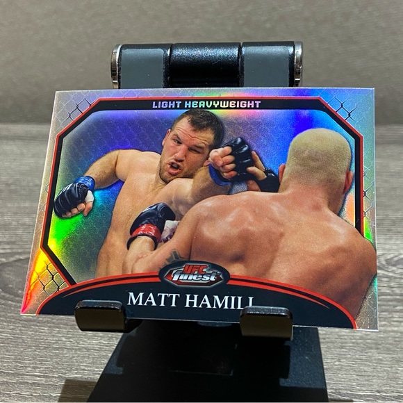 2011 TOPPS UFC Serial Numbered /888 Matt Hamill Holo Refractor Finest Card #80 - Picture 1 of 3